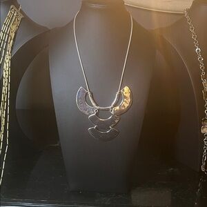 #0140. Chico’s Convertible Silver Statement Necklace
